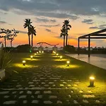 Tale Beachfront Flat